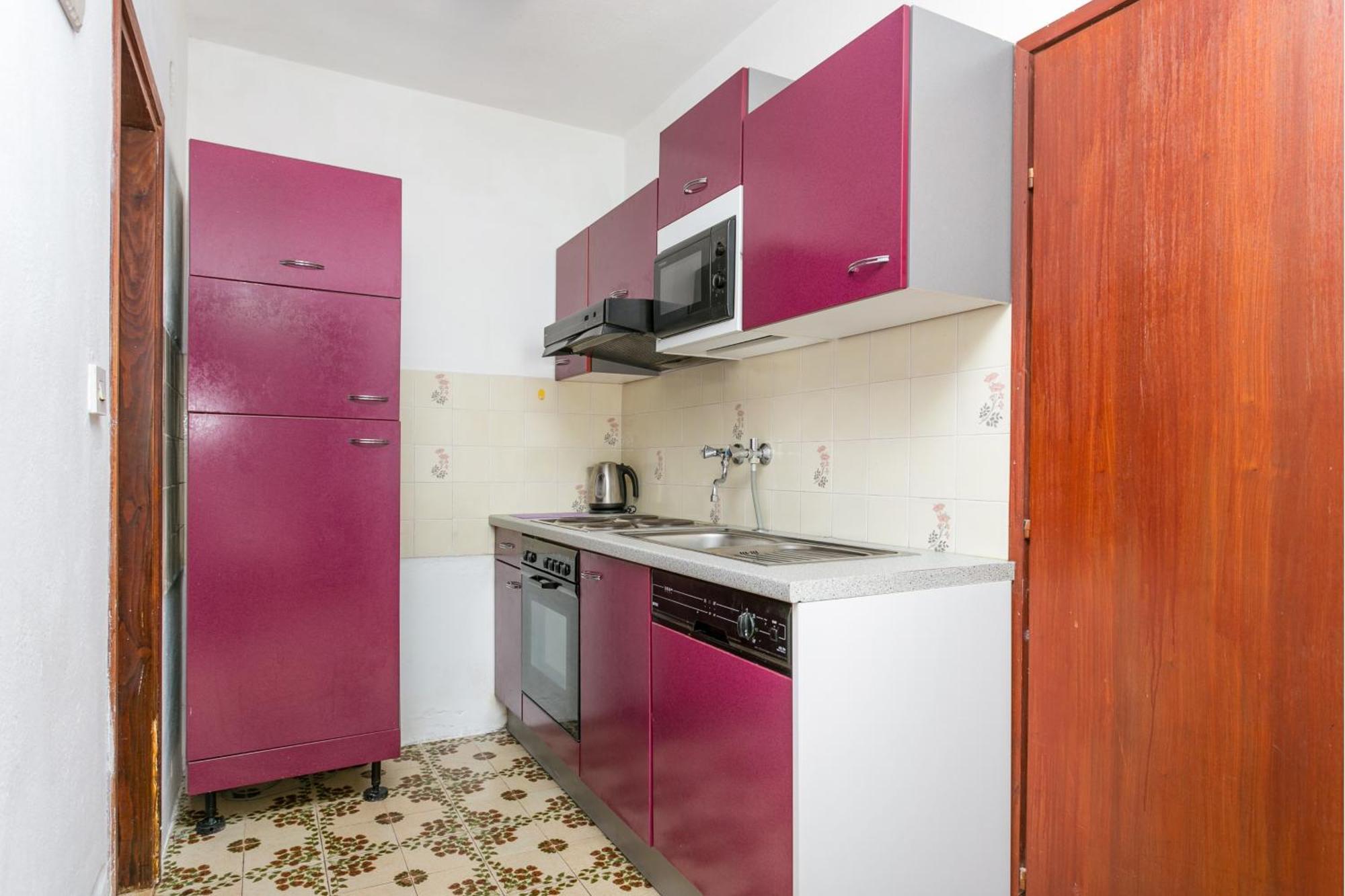 Apartments And Rooms With Parking Space Supetar, Brac - 5658 Dış mekan fotoğraf